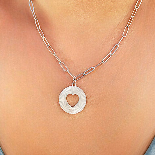 Heartful Radiance Paperclip Chain Necklace